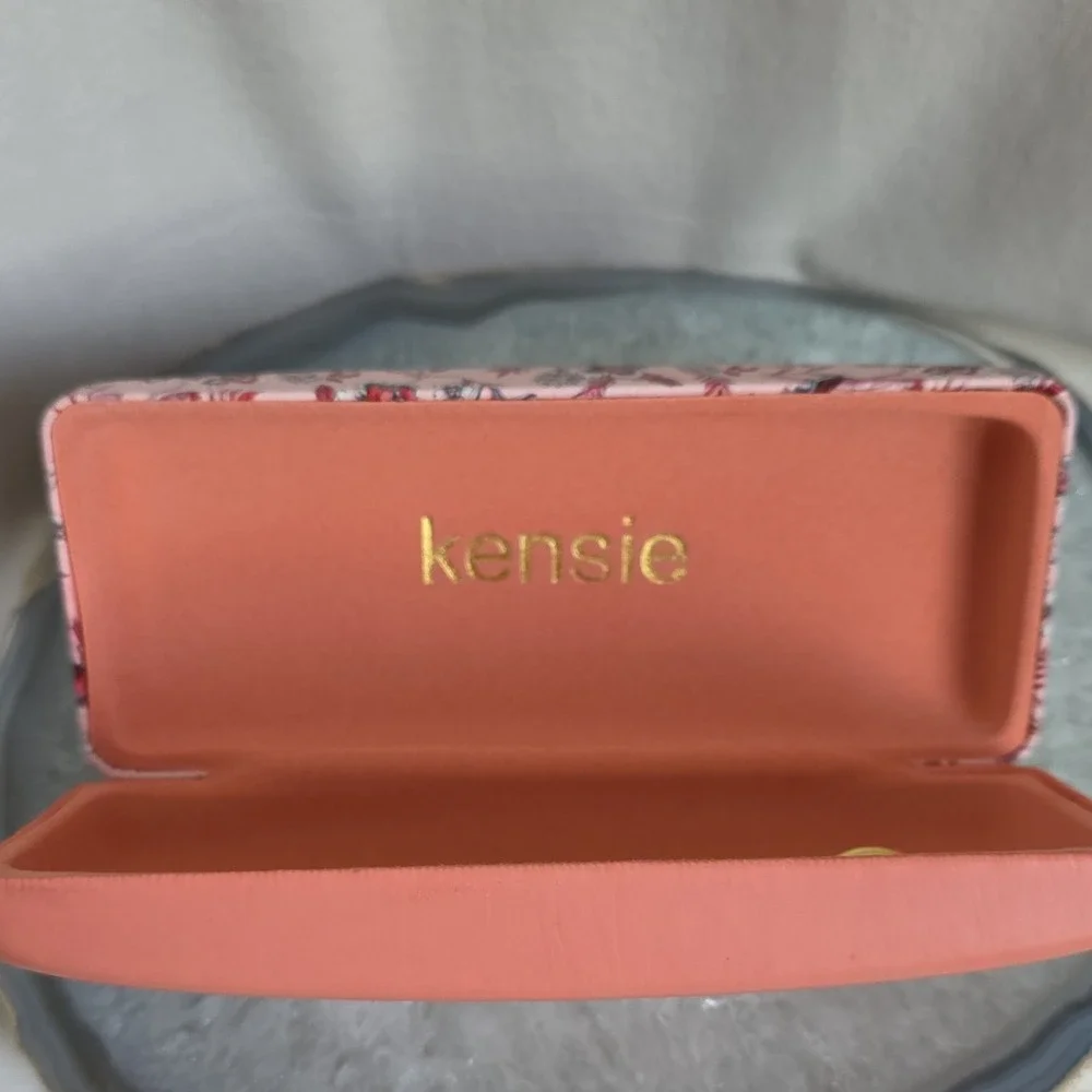 NWT Kensie Pink Floral Clamshell Eyeglass Case for Glasses & Sunglasses